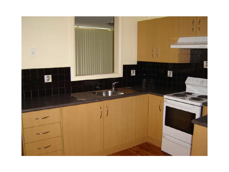 19 Goolana, Berkeley NSW 2506