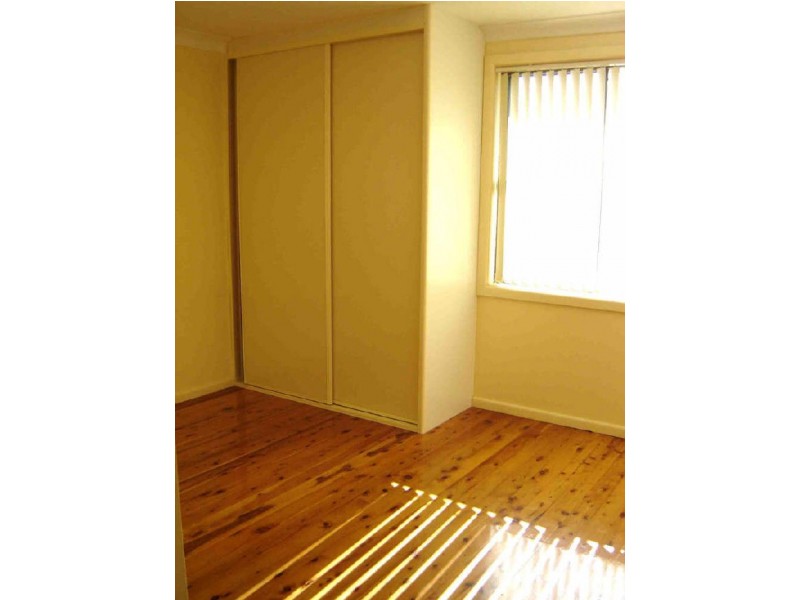 19 Goolana, Berkeley NSW 2506