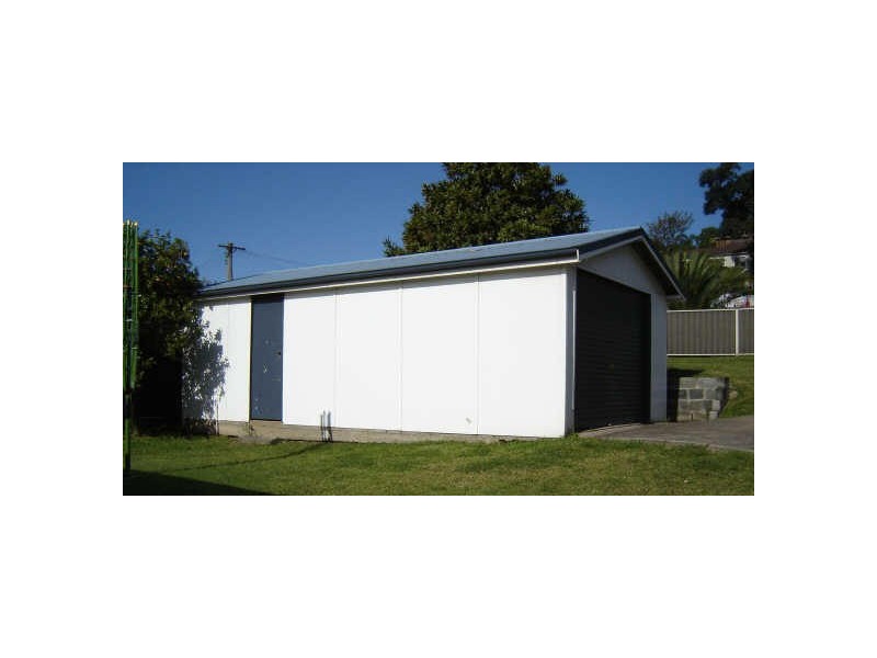 19 Goolana, Berkeley NSW 2506