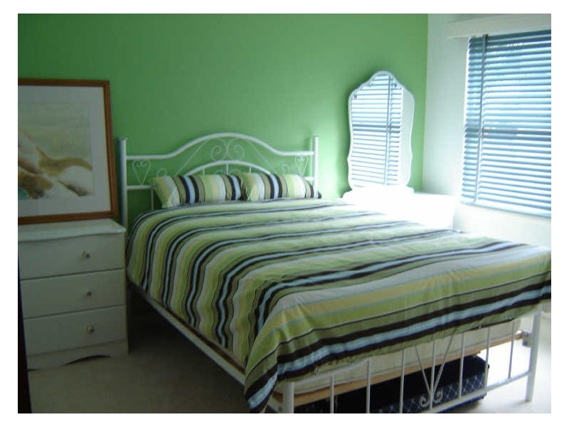 149 Northcliffe Drive, Lake Heights NSW 2502
