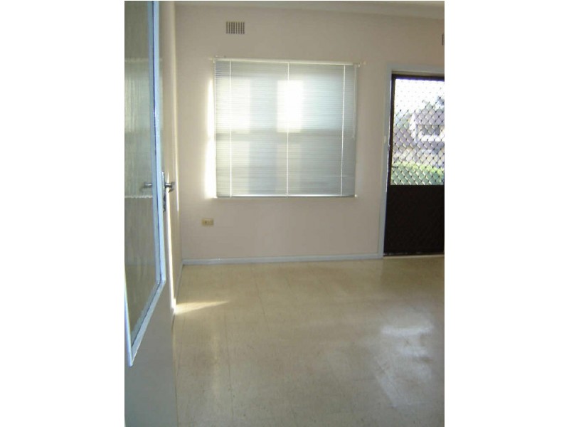 26 Jackson Avenue, Warrawong NSW 2502