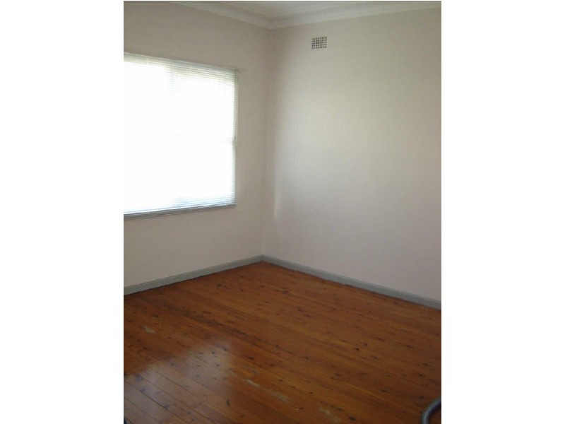 26 Jackson Avenue, Warrawong NSW 2502