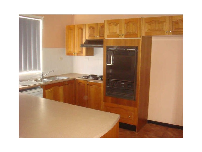 1/36 Mirrabooka Road, Lake Heights NSW 2502