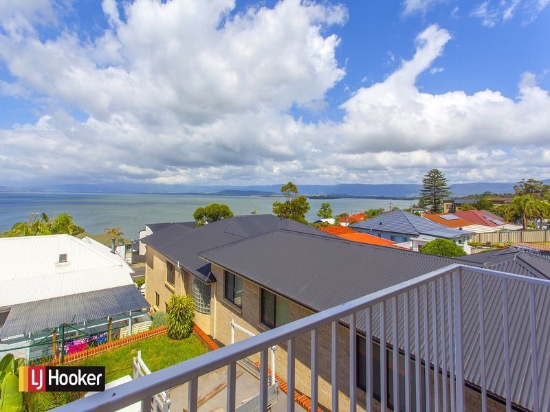 278 Northcliffe Drive, Lake Heights NSW 2502
