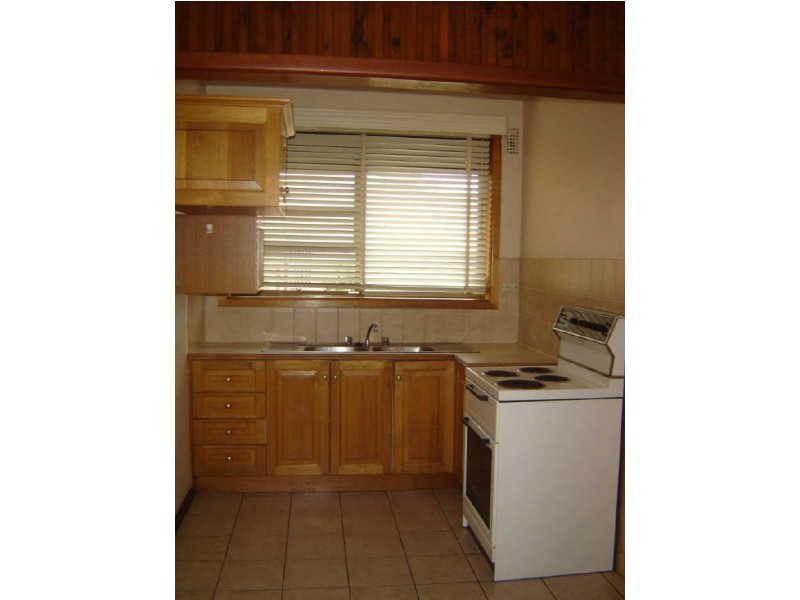 2/21 Wilma Street, Warrawong NSW 2502