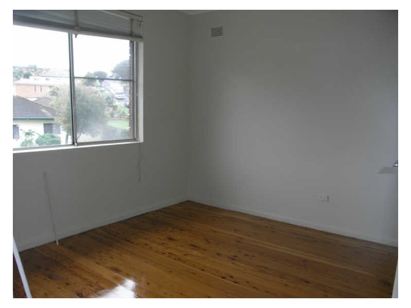 1/61 Mirrabooka Road, Lake Heights NSW 2502