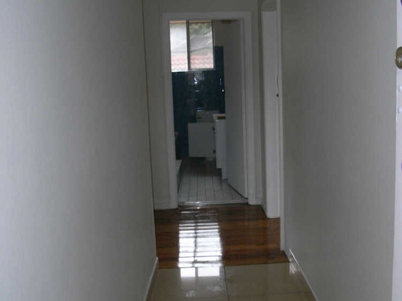 1/61 Mirrabooka Road, Lake Heights NSW 2502