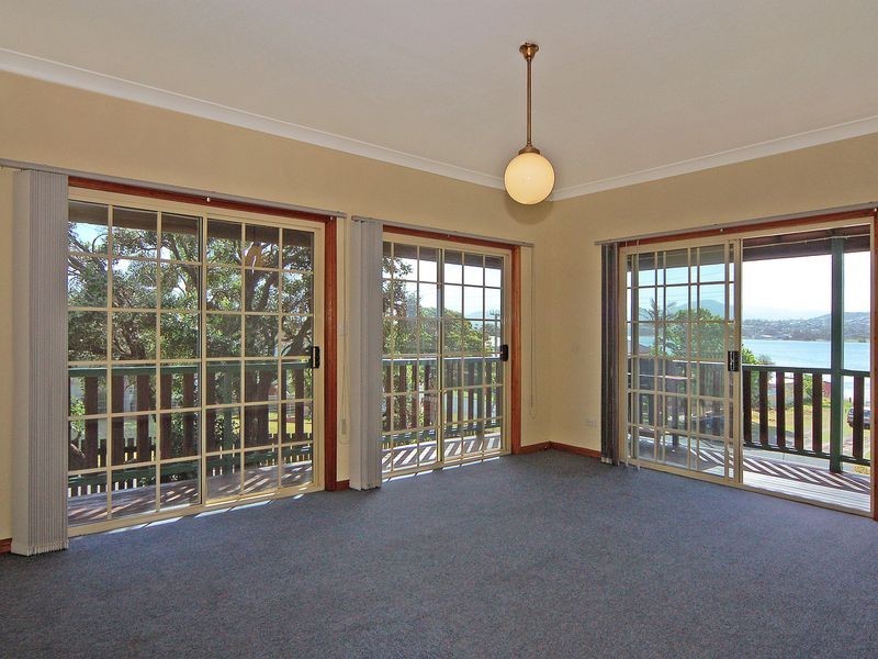 37 Lakeview Parade, Primbee NSW 2502