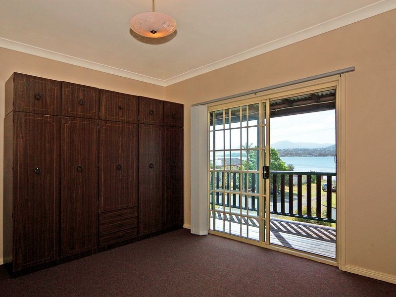 37 Lakeview Parade, Primbee NSW 2502