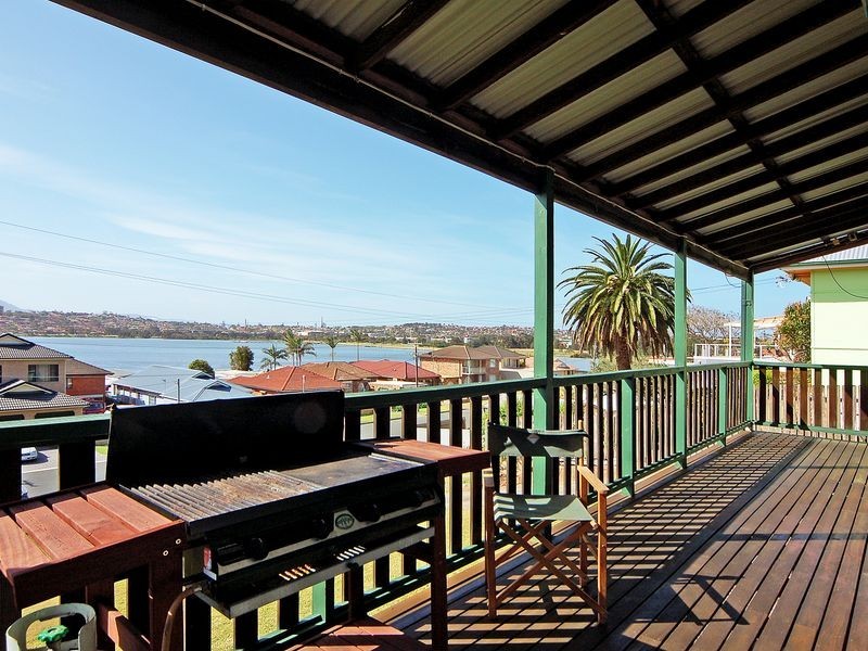 37 Lakeview Parade, Primbee NSW 2502