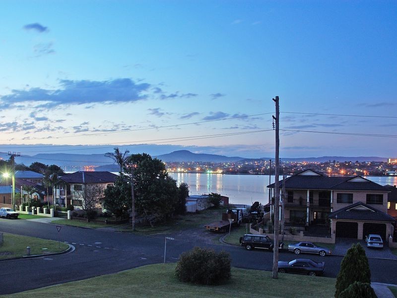 37 Lakeview Parade, Primbee NSW 2502