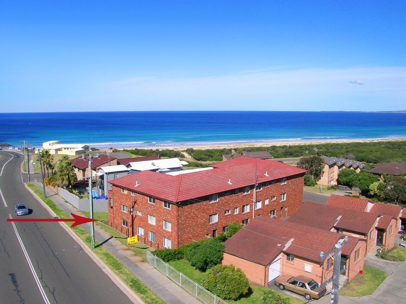 2/4 Surfside Drive, Port Kembla NSW 2505
