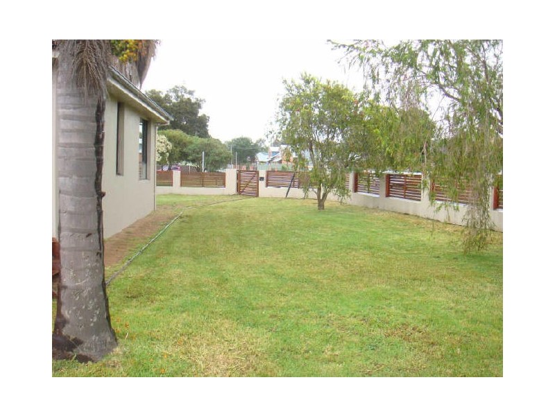 1 Karmel Street, Berkeley NSW 2506