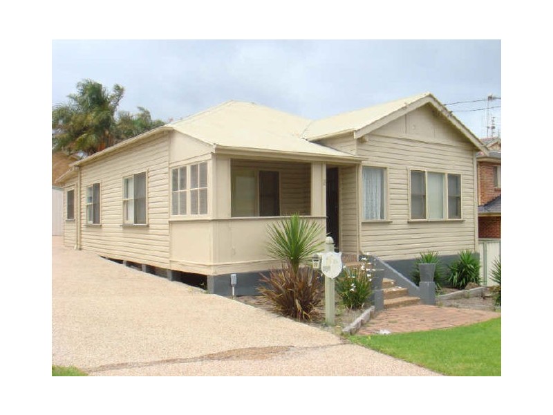 5a Somme Street, Port Kembla NSW 2505