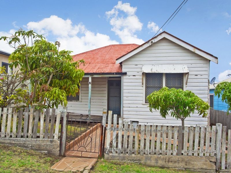 22 Third Ave, Port Kembla NSW 2505