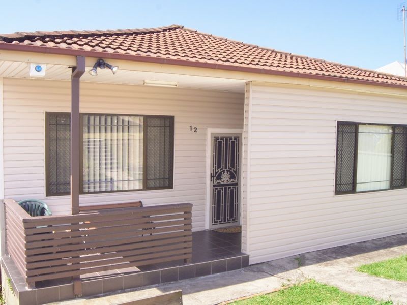 12 Gregory Street, Cringila NSW 2502