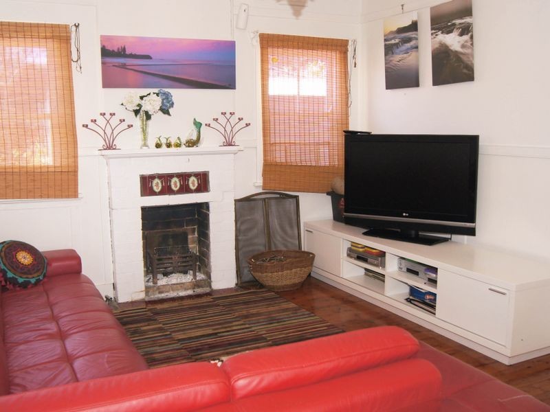 6 Keira Street, Port Kembla NSW 2505