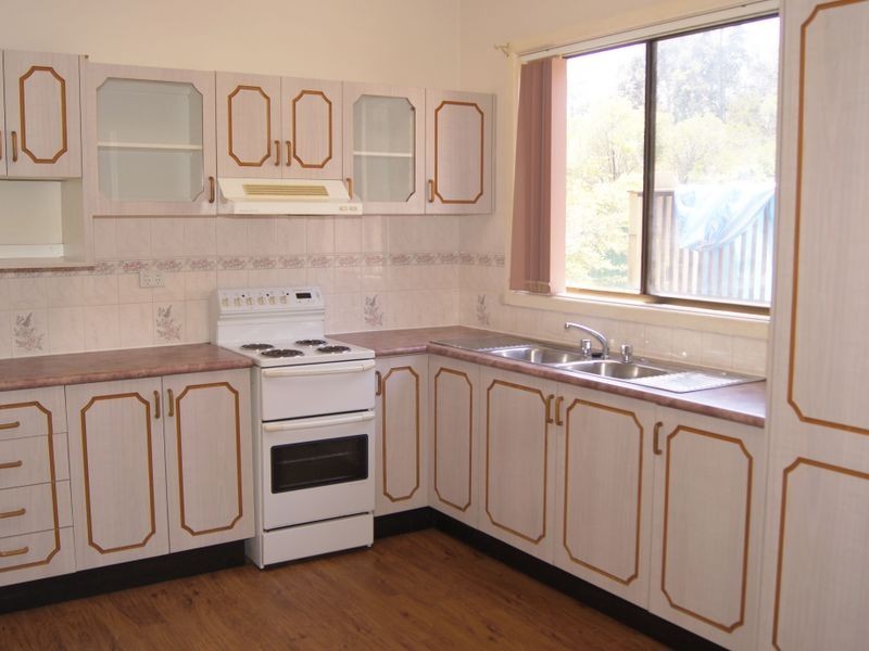 6 Cringila Street, Cringila NSW 2502