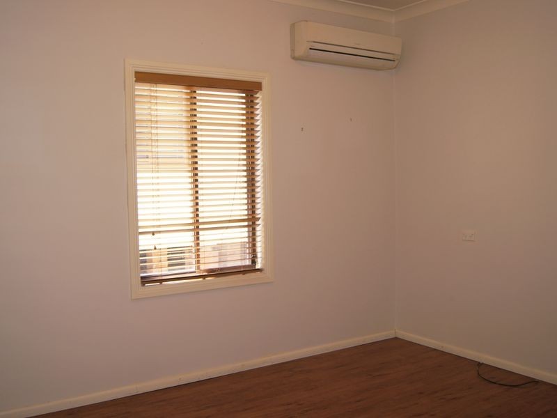 6 Cringila Street, Cringila NSW 2502