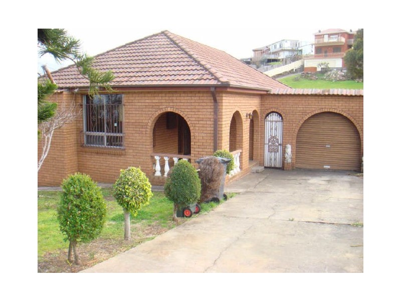 16 Dean Street, Warrawong NSW 2502