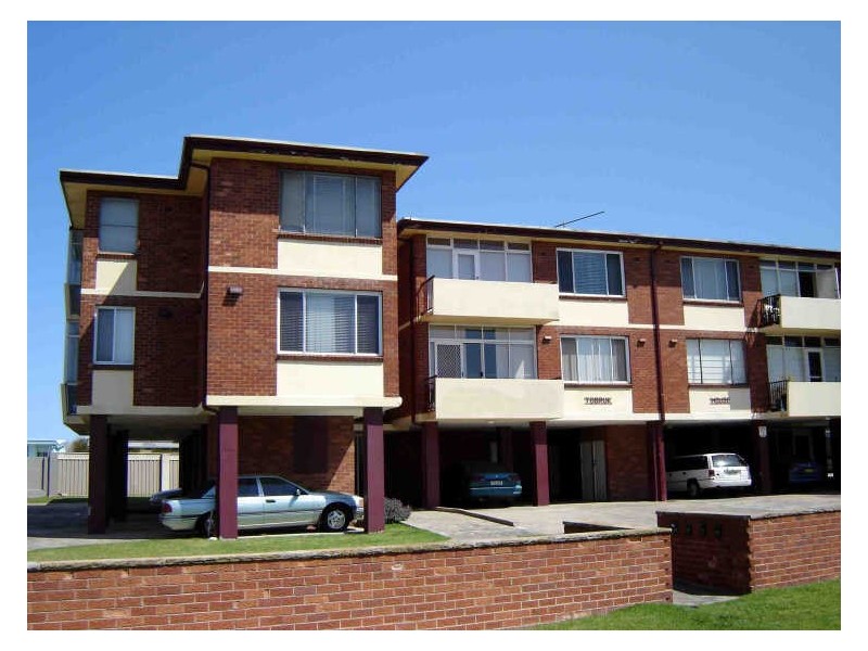 2/55 Tobruk Avenue, Port Kembla NSW 2505