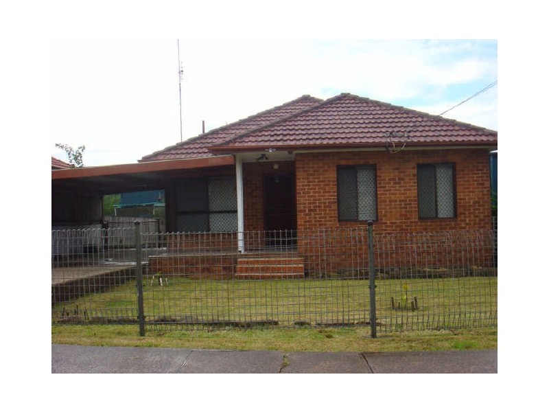 17 First Avenue South, Warrawong NSW 2502
