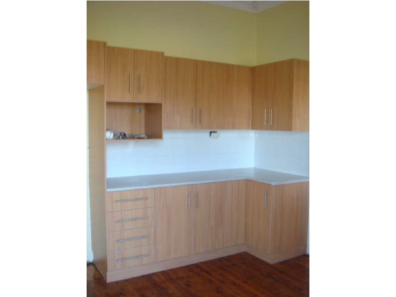 83 Gladstone Avenue, Wollongong NSW 2500