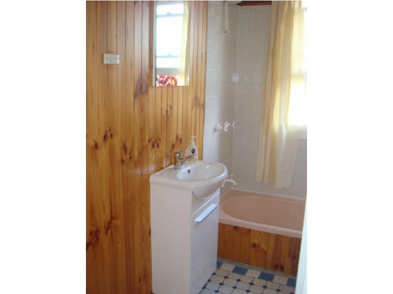 83 Gladstone Avenue, Wollongong NSW 2500