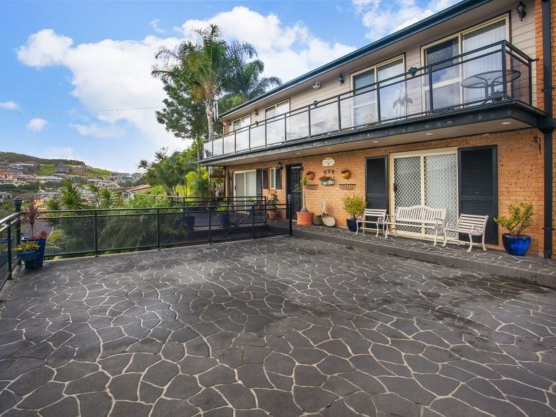 90 Hassan Street, Lake Heights NSW 2502