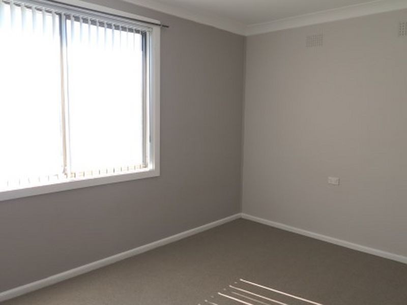 6 Wirri Place, Berkeley NSW 2506
