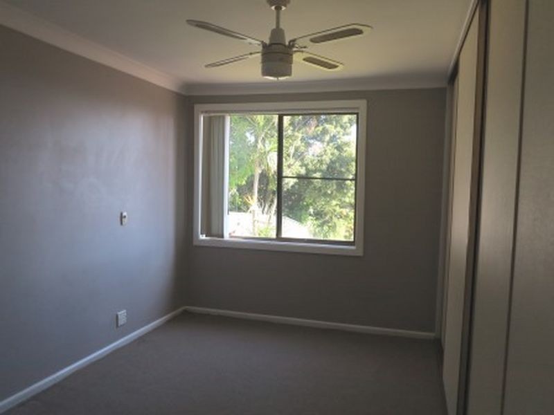 6 Wirri Place, Berkeley NSW 2506