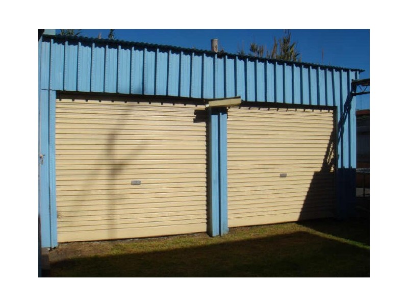 1 Anna Avenue, Lake Heights NSW 2502