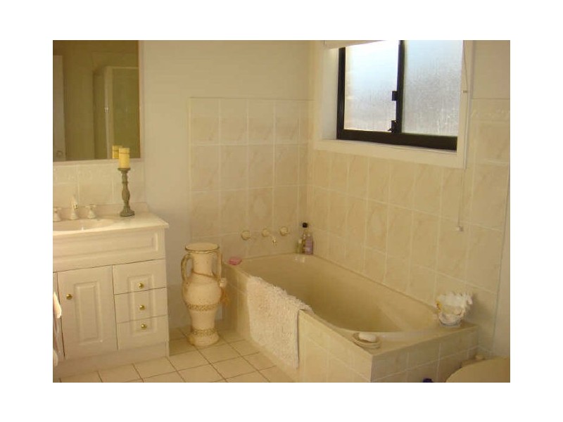 92 Shearwater Drive, Berkeley NSW 2506