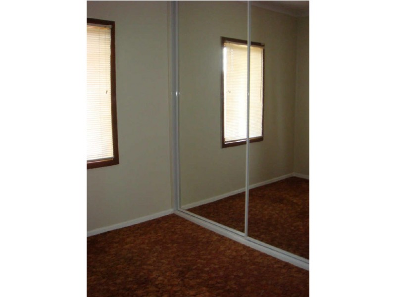 12 Montieth Street, Cringila NSW 2502