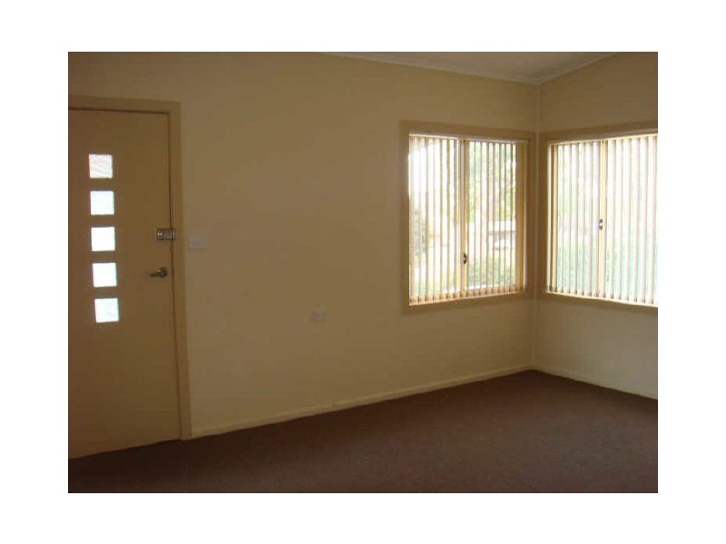 1 Landy Drive, Mount Warrigal NSW 2528