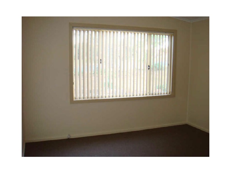 1 Landy Drive, Mount Warrigal NSW 2528