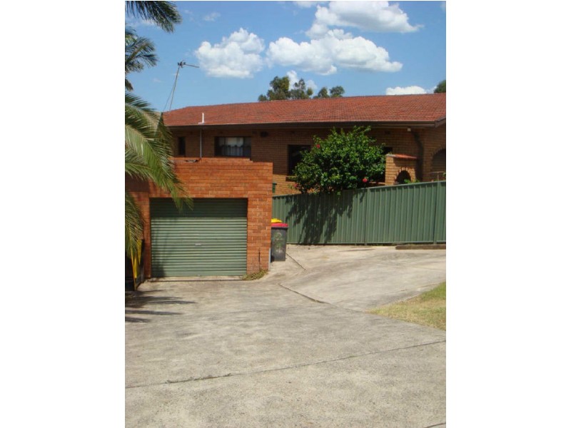 21 Gloria Crescent, Lake Heights NSW 2502