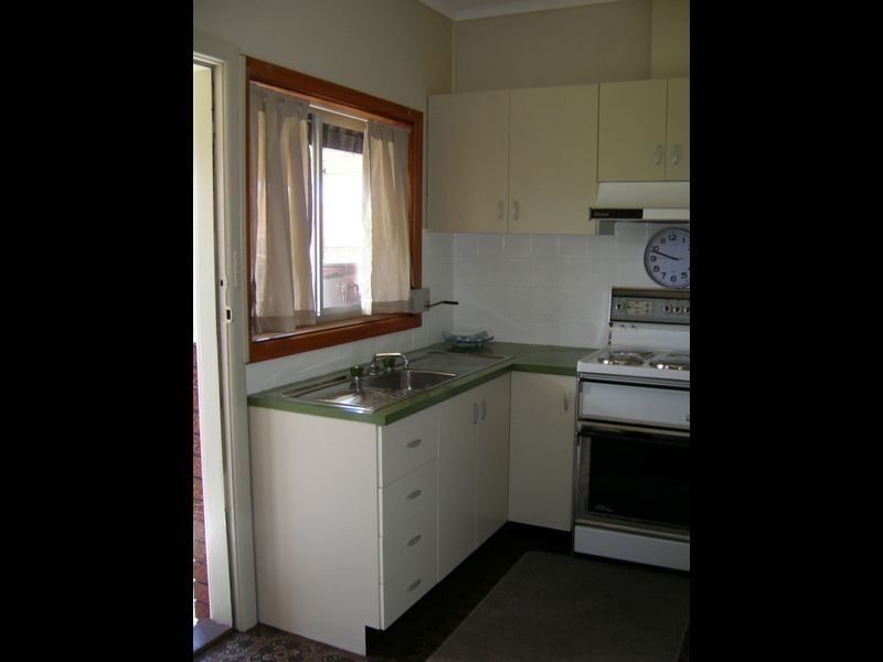 21 Buena Vista Avenue, Lake Heights NSW 2502