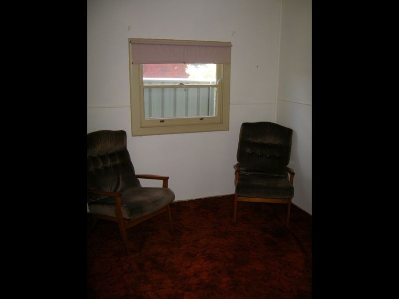 21 Buena Vista Avenue, Lake Heights NSW 2502