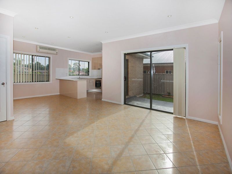 106 Addison Avenue, Lake Illawarra NSW 2528