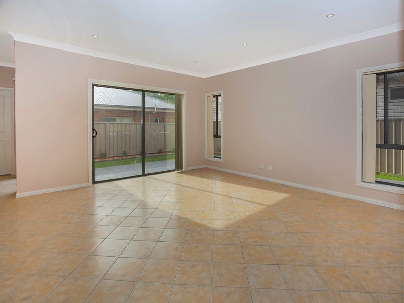 106 Addison Avenue, Lake Illawarra NSW 2528