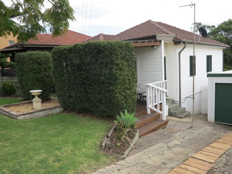 12 Holman Street, Port Kembla NSW 2505