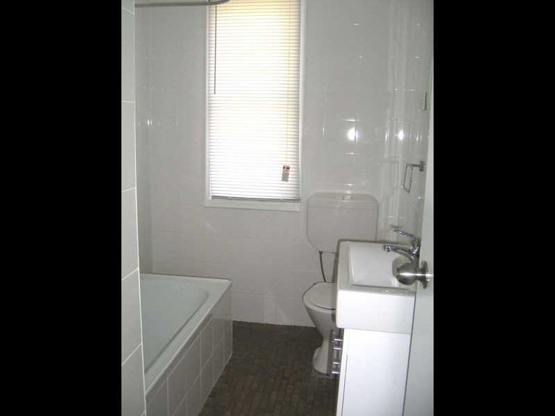 175 Northcliffe Drive, Berkeley NSW 2506