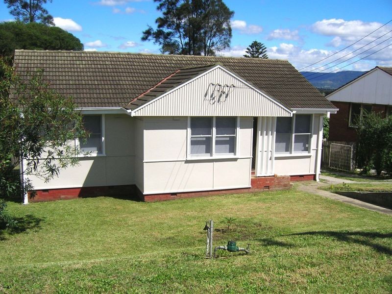 175 Northcliffe Drive, Berkeley NSW 2506