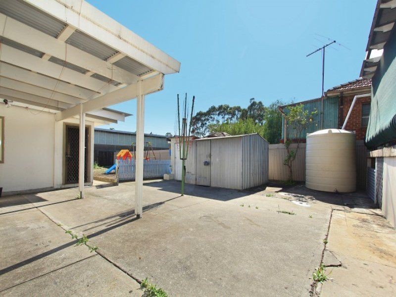 12 Merrett Avenue, Cringila NSW 2502