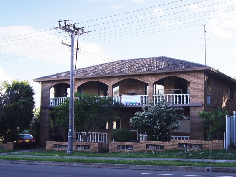 2 Minnegang Street, Warrawong NSW 2502