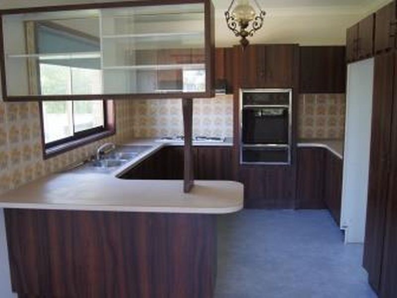 2 Minnegang Street, Warrawong NSW 2502