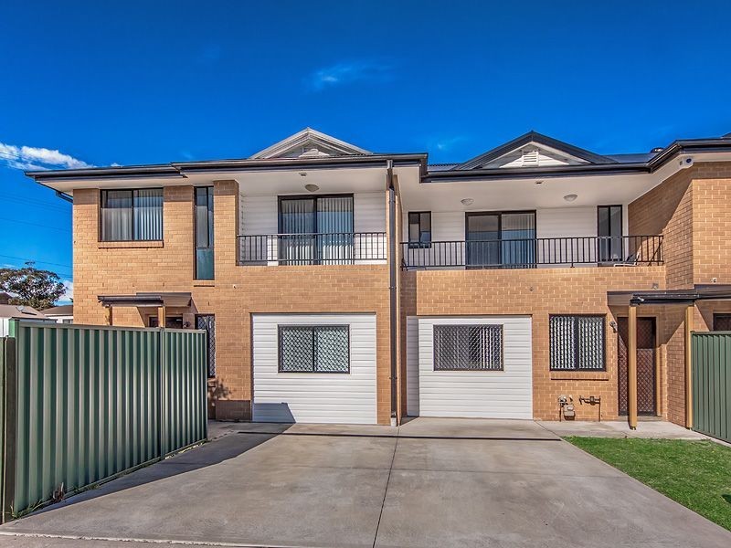 2C Hoskins Avenue, Warrawong NSW 2502