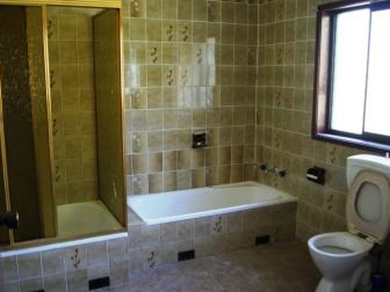 2 Minnegang Street, Warrawong NSW 2502