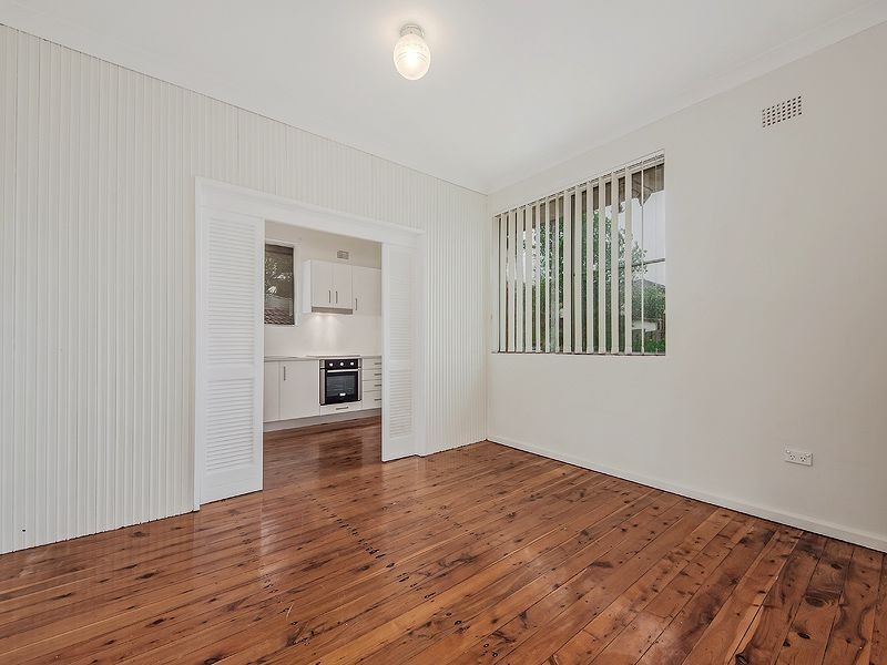 1/61 Mirrabooka Road, Lake Heights NSW 2502